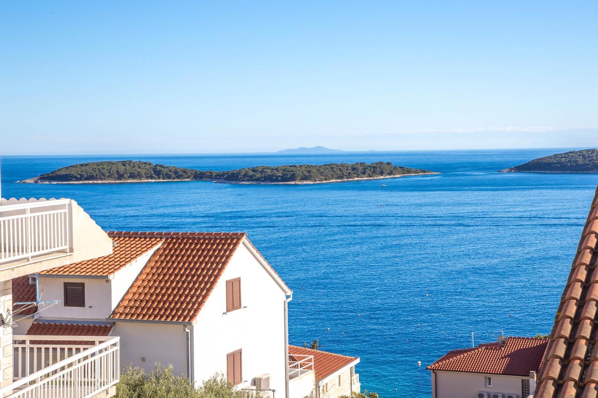Apartments Anita Hvar Town Esterno foto